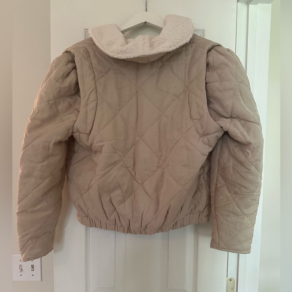 NWT Blank NYC Cream Quilted Teddy Jacket - Picture 5 of 7